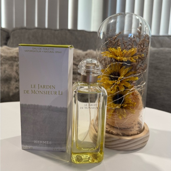 FINAL SALE🍒🤍 HERMÈS le jardín de monsieur ✨ - Picture 1 of 10